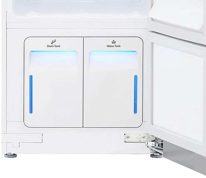Two removable water tanks at the base of the LG S3WFBN Styler cabinet